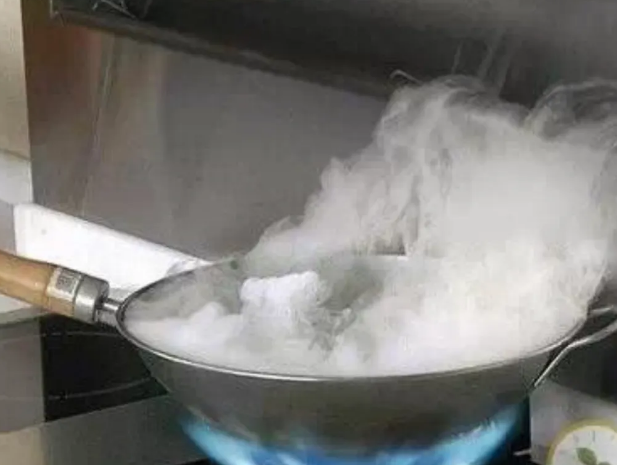除了煙草煙霧的危害，烹調煙霧的危害也不容忽視！